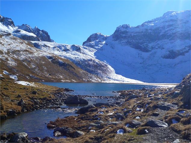 Refuge Entre le Lac - Evasion au bord du lac de la Plagne - Rando 2 jours - Patrick Dion