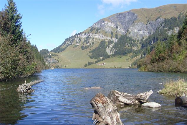 Promenade confort St Guerin vue sur lac