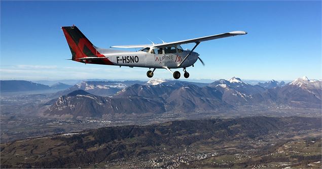 alpineairlinesaixlesbainsrivieradesalpes - Alpine Airlines