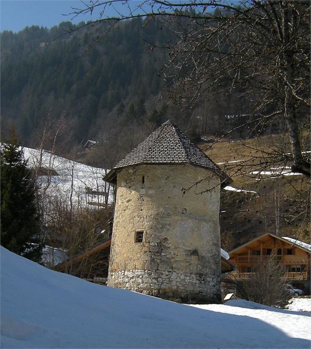Tourelle de la maison forte de Charbonnière - OTI Val d'Arly