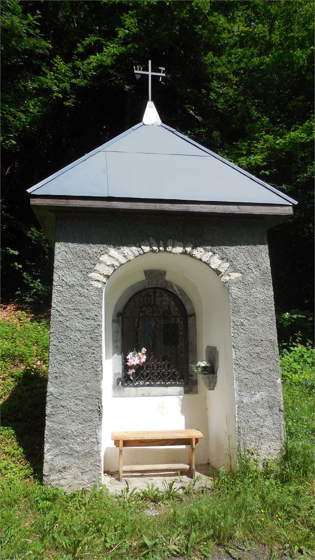 L’Oratoire Notre Dame de Lourdes – Le Char