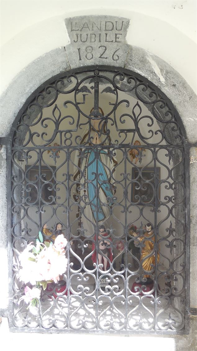 L’Oratoire Notre Dame de Lourdes – Le Char