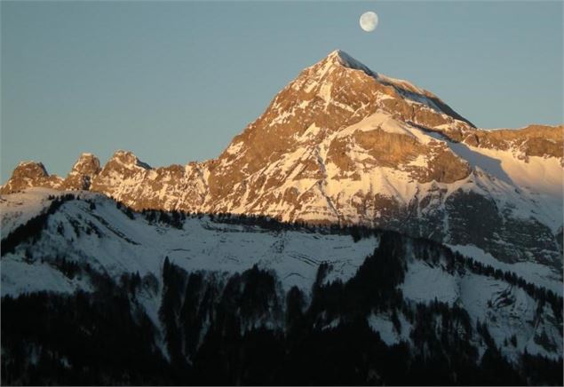 Le Mont-Charvin - Office de Tourisme du Val d'Arly