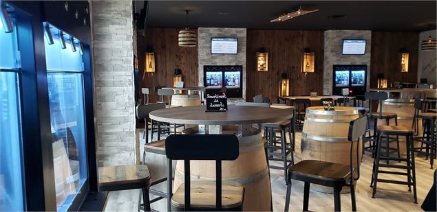 bar à vin à côté d'Ambérieu en Bugey - Sabrina Megani