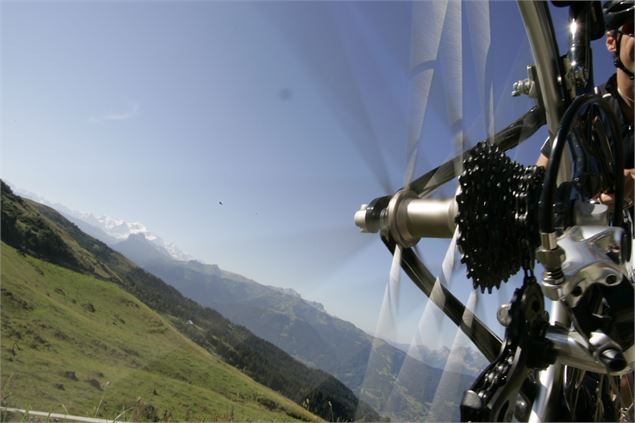 Le col de Joux Plane - Vélo de Route - Monica Dalmasso