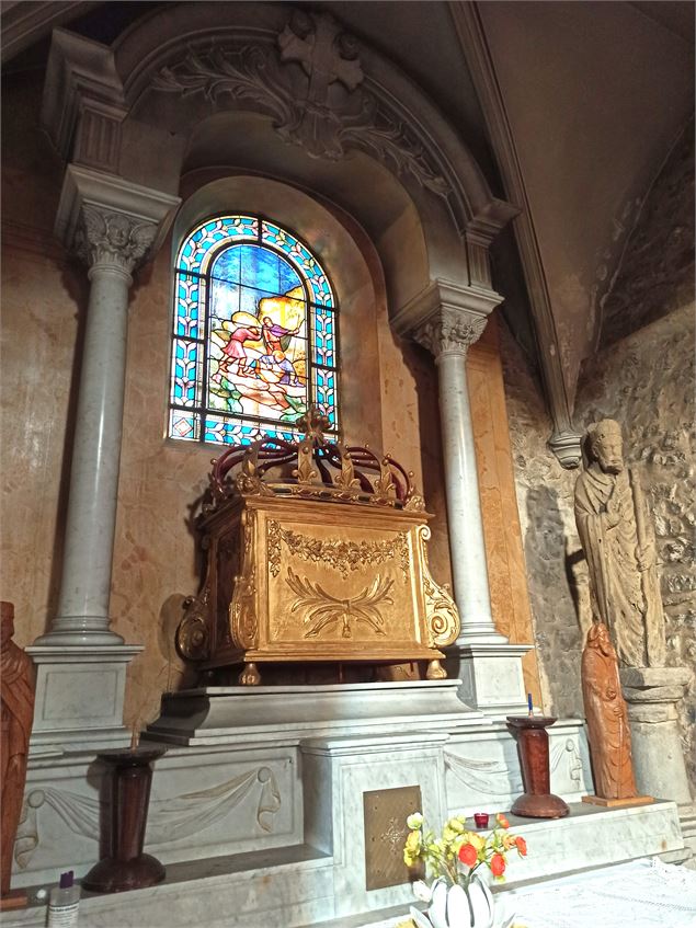 autel et vitrail de la mort de St Rambert - K.Tranchina