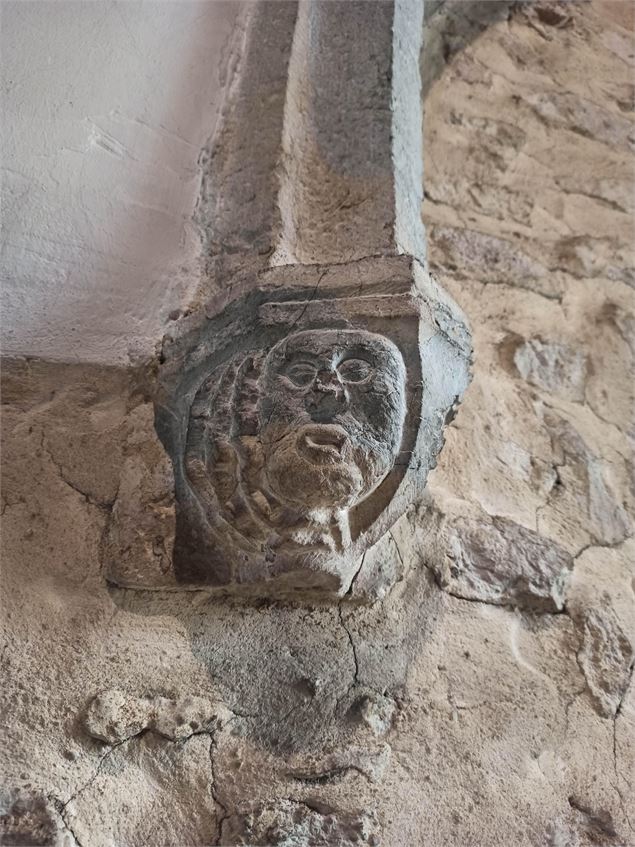 un culot rigolo de l'église - K.Tranchina