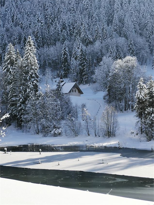 Lac de Vallon et Chapelle St Bruno - RefuseToHibernate/OTADL