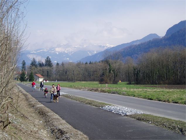 Piste cyclable - Faucigny Glières Tourisme
