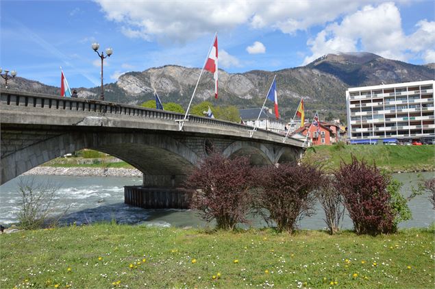 Le Pont de l'Europe_Bonneville - OTFG