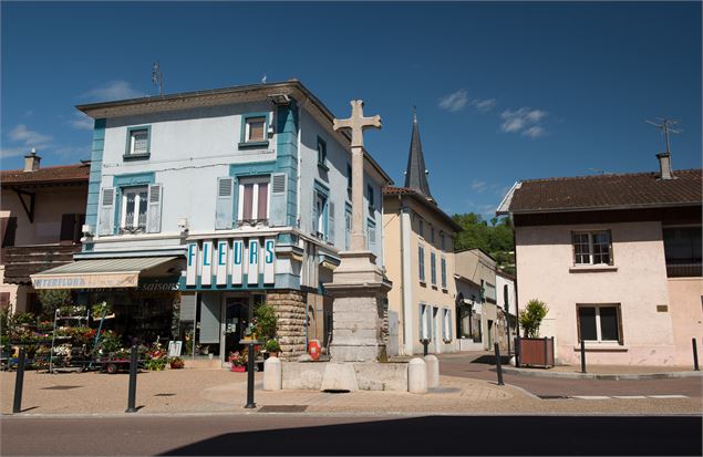 Croix-fontaine - Grand Angle
