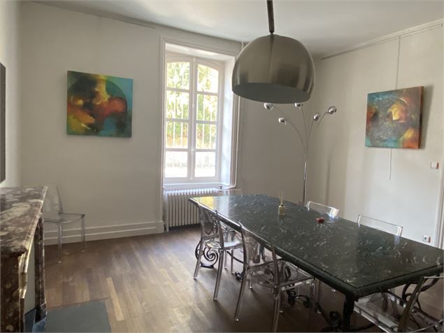 - La Villa