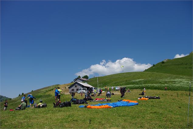 Décollage de Pertuiset