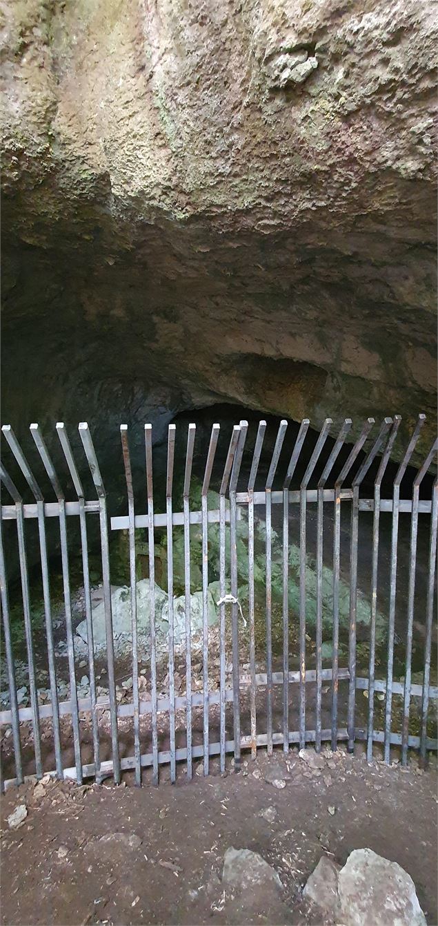 Réserve Naturelle de la grotte de Hautecourt_Hautecourt-Romanèche - GBA