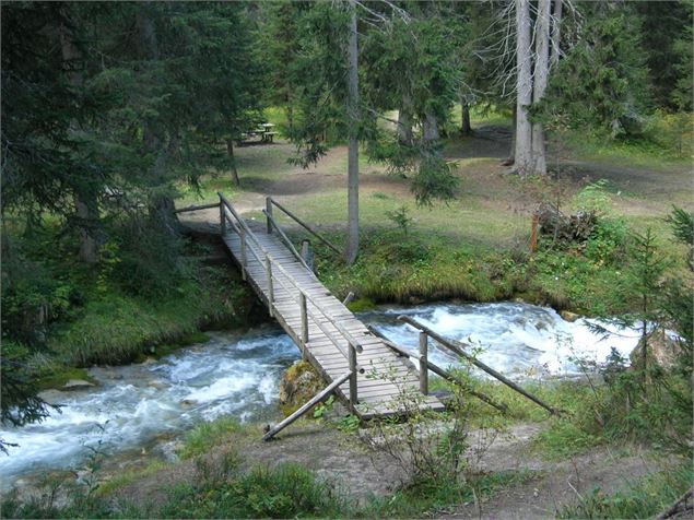 - Courchevel Tourisme