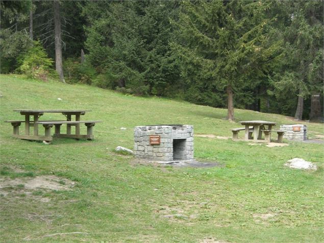 - Courchevel Tourisme