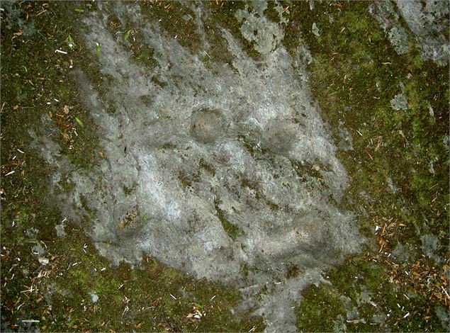 Les Pierres à Cupules - Mairie de Feissons sur Isère