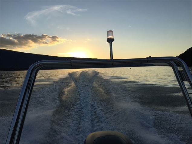 Blue Diamond Taxi Boat -