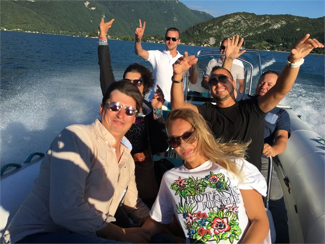Blue Diamond Taxi Boat -