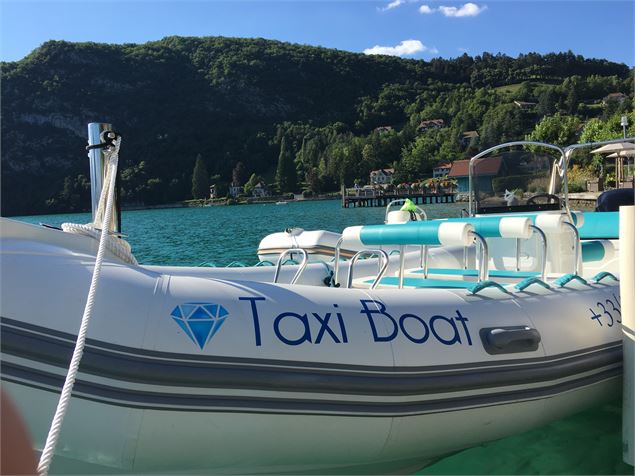 Blue Diamond Taxi Boat -