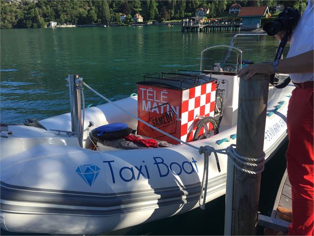 Blue Diamond Taxi Boat -