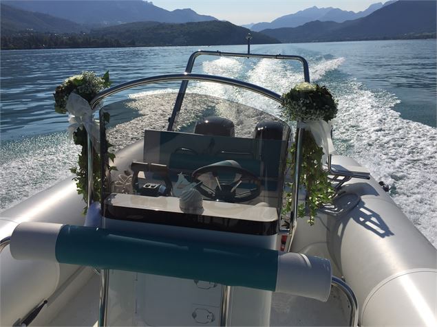 Blue Diamond Taxi Boat -