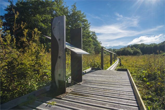 Sentier sur pilotis du géosite du marais du Maravant - SIAC / A.Berger