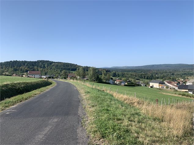 La borne des Trois cantons-Montflacon - Maxime Michel