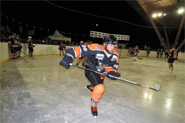 Patinoire municipale - Mathilda Manzi