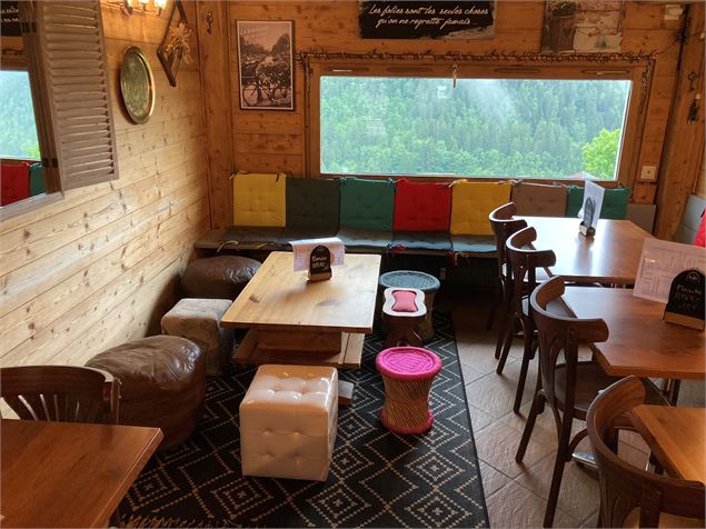 Bar le Poste Frontière - V.Leffray