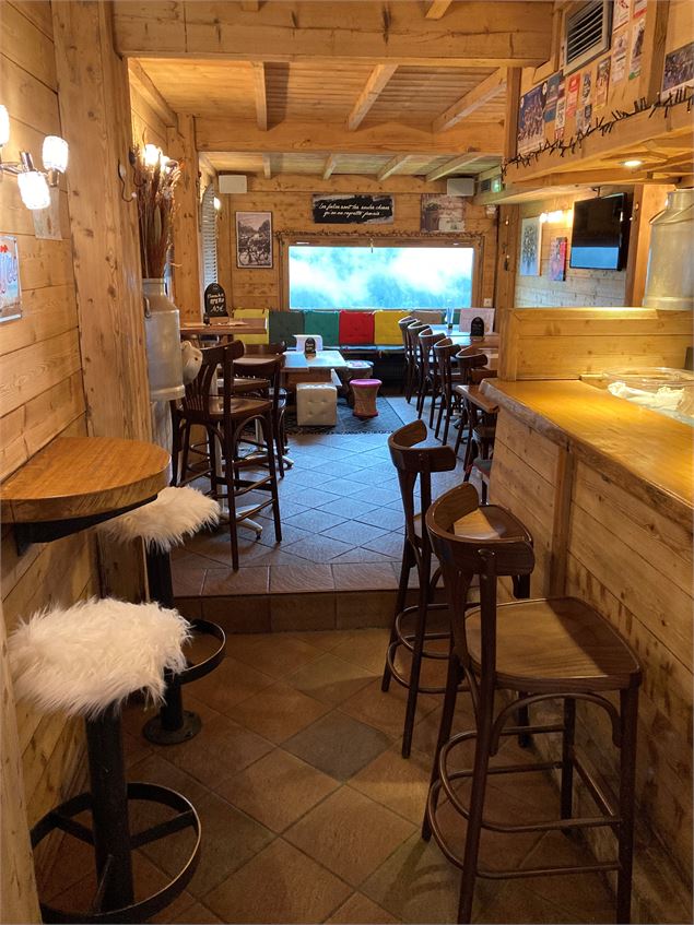 Bar le Poste Frontière - V.Leffray