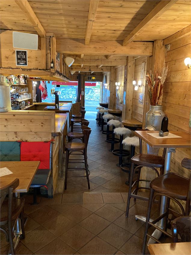 Bar le Poste Frontière - V.Leffray