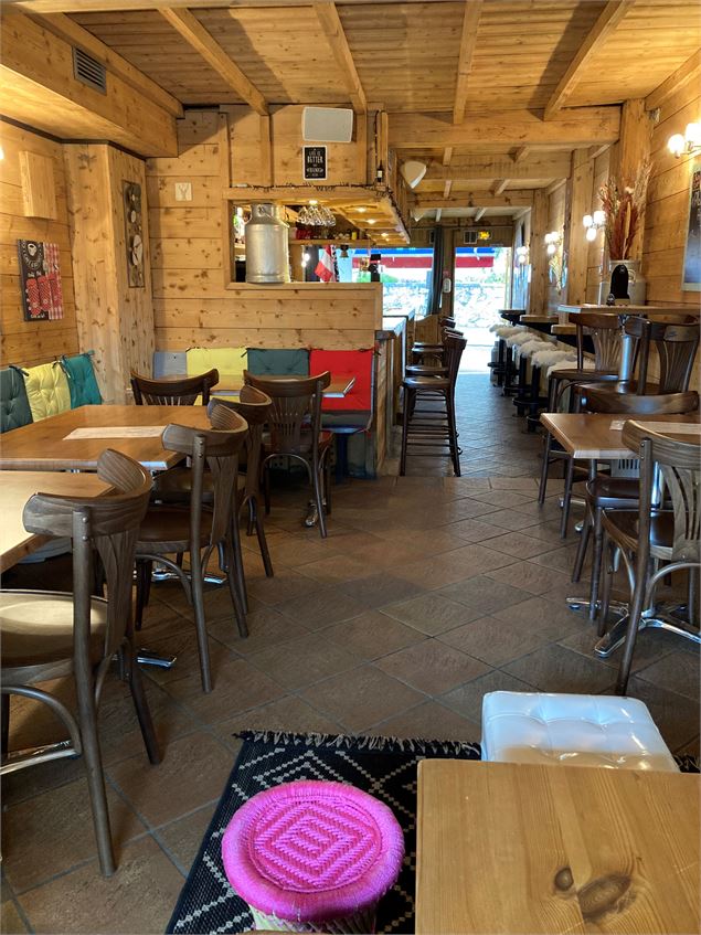 Bar le Poste Frontière - V.Leffray