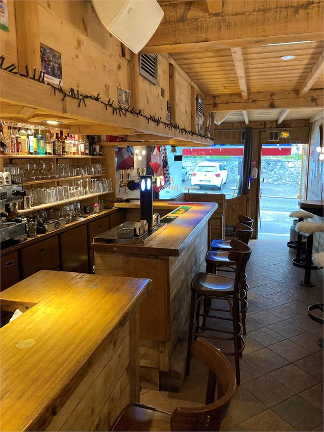 Bar le Poste Frontière - V.Leffray