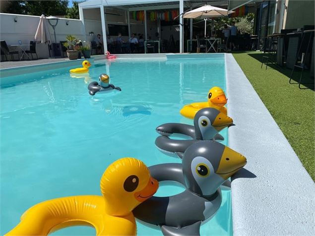 - Terrasse Piscine SO Club
