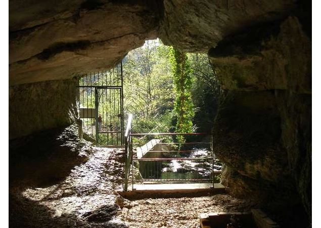 Grotte de Corveissiat