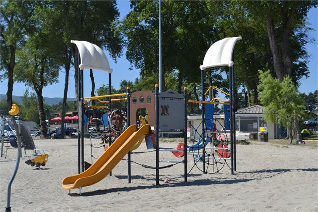 Aire de jeux pour enfants - Mairie