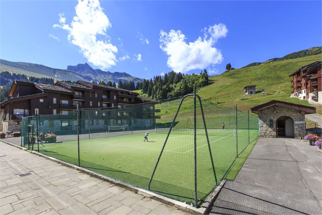 Terrain de tennis
