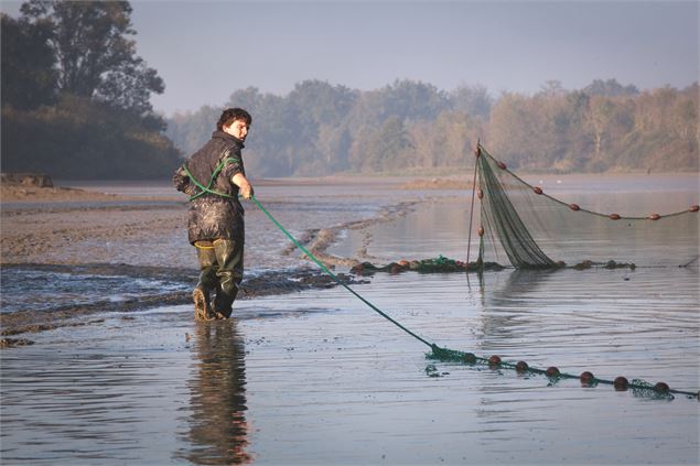 Pêche en étang de la Dombes - @Daniel Gillet
