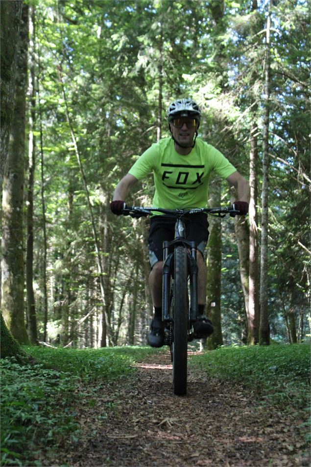 Parcours VTT 56 bleu - Le Jorat - Espace FFC Ain Forestière - Sébastien Beaudon
