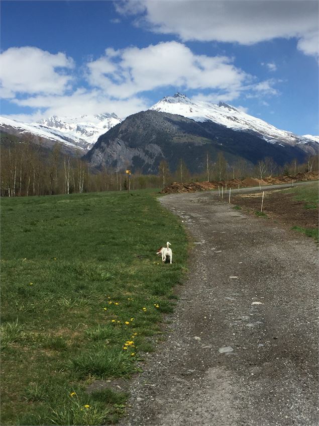 La Chapelle de Notre Dame de Tout Pouvoir vers Hauteville Gondon - Les Arcs