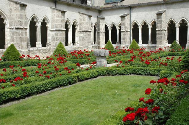 Cloître de Saint-Jean-de-Maurienne - P. Dompnier