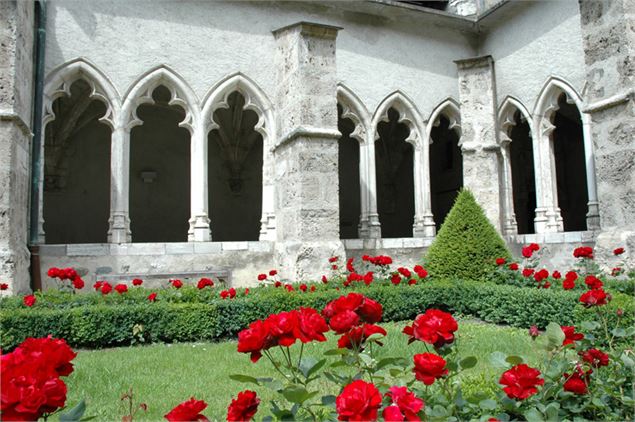 Cloître de Saint-Jean-de-Maurienne - P. Dompnier