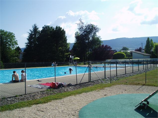 Piscine de Champagne en Valromey - Office de Tourisme Bugey Sud Grand Colombier
