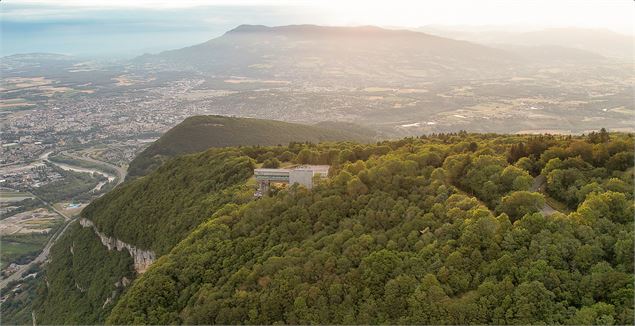 vue depuis le telepherique - STS - Agence Hemelka