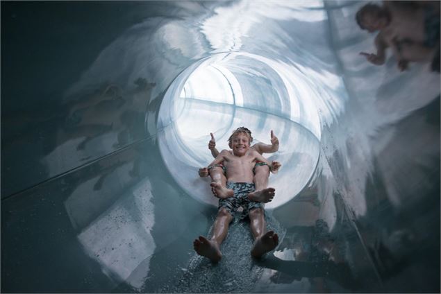 Piscine - Toboggan - Gilles Lansard