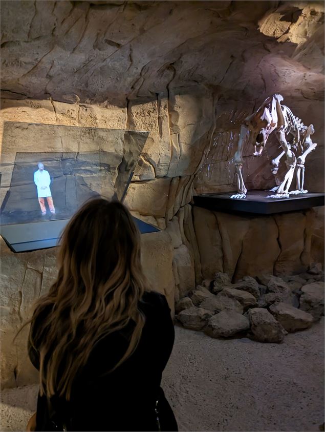 - Stéphanie Vérollet