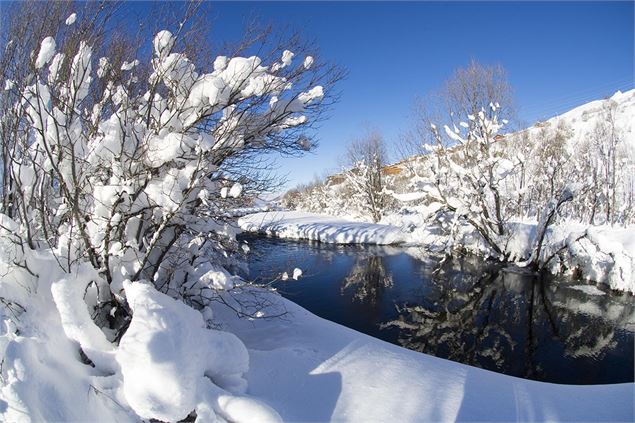 Les Menuires - Plan d'eau l'hiver - G. Lansard