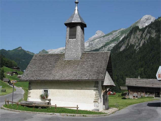 La chapelle des Plans et les Aravis - ©O.Epardeau