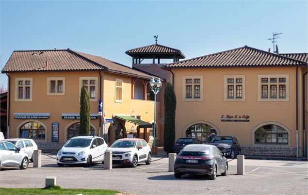 Village de Blyes - Marilou Perino